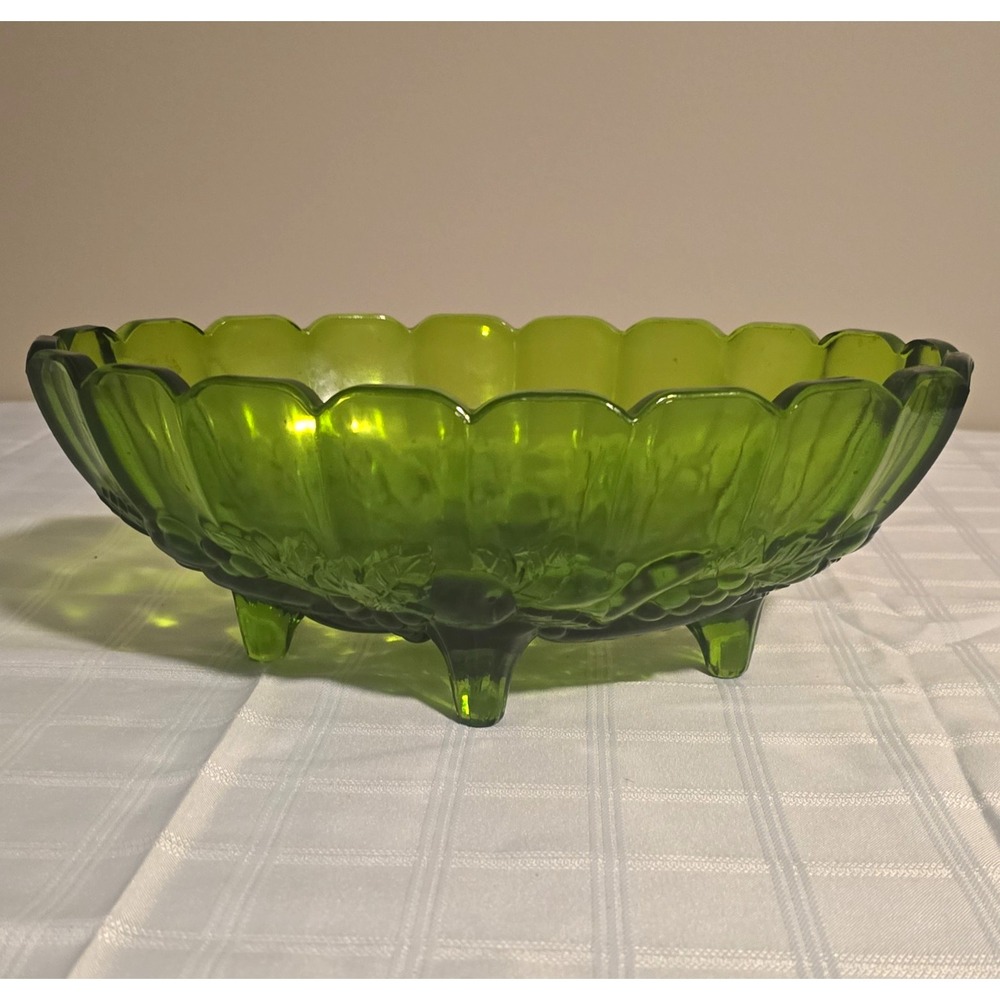 Vintage Harvest Grape Indiana Green Glass Footed Oval Center Fruit Bowl 12"
